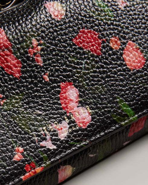 {{ product.type }} - Ted Baker London - Kosovo - OTILINE