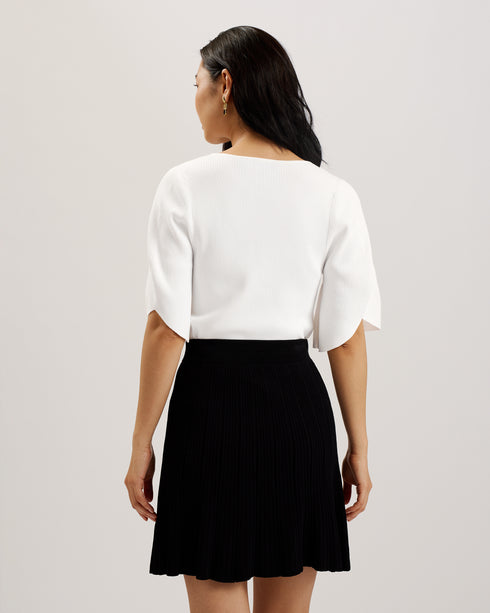 {{ product.type }} - Ted Baker London - Kosovo - HILANEE