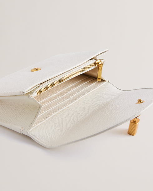 {{ product.type }} - Ted Baker London - Kosovo - WESMINA