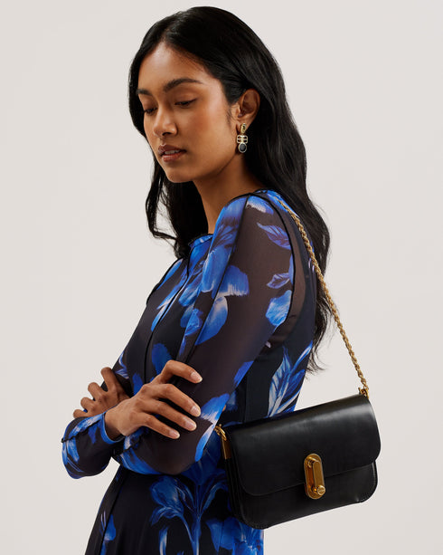 {{ product.type }} - Ted Baker London - Kosovo - KKAYSA