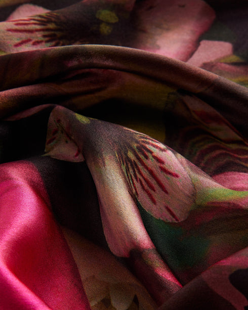 {{ product.type }} - Ted Baker London - Kosovo - DEBBIIO