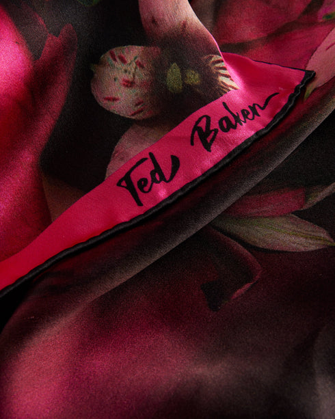 {{ product.type }} - Ted Baker London - Kosovo - LEEEAA