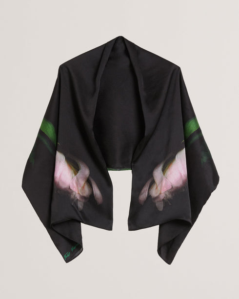 {{ product.type }} - Ted Baker London - Kosovo - CRESIII