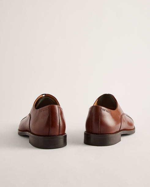 {{ product.type }} - Ted Baker London - Kosovo - OXFOORD