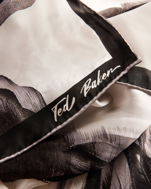 {{ product.type }} - Ted Baker London - Kosovo - LEONAAS