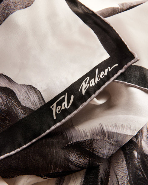 {{ product.type }} - Ted Baker London - Kosovo - LEONAAS