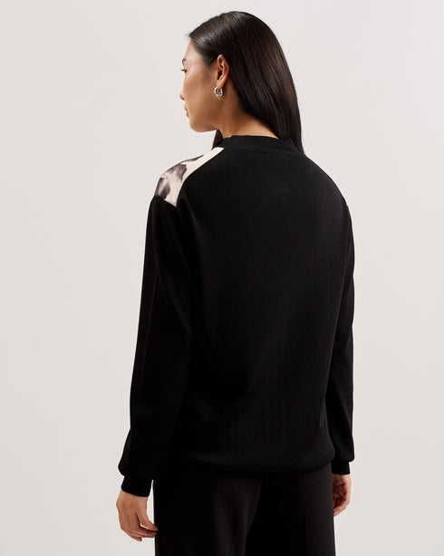{{ product.type }} - Ted Baker London - Kosovo - GWEENN