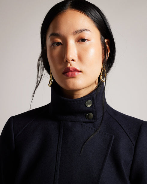 {{ product.type }} - Ted Baker London - Kosovo - ICOMBIS