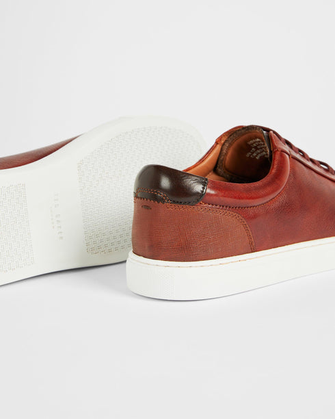 {{ product.type }} - Ted Baker London - Kosovo - UDAMO