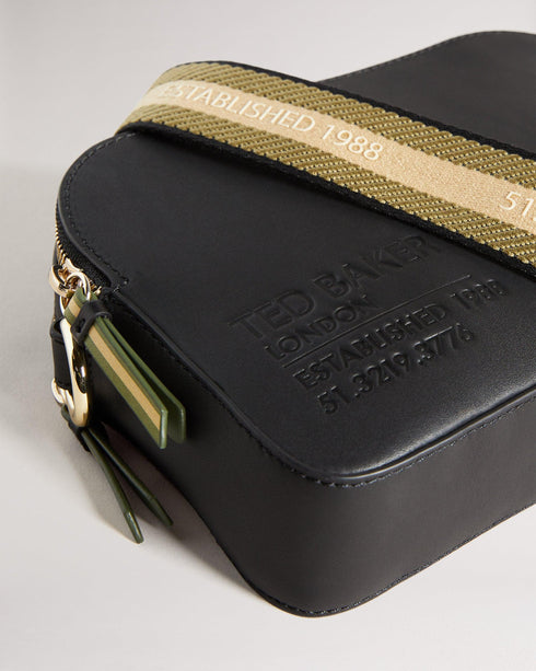 {{ product.type }} - Ted Baker London - Kosovo - DARCELO