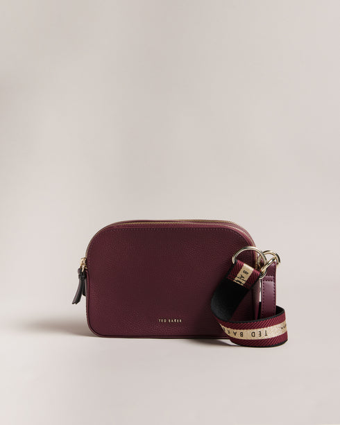 {{ product.type }} - Ted Baker London - Kosovo - DARCELO