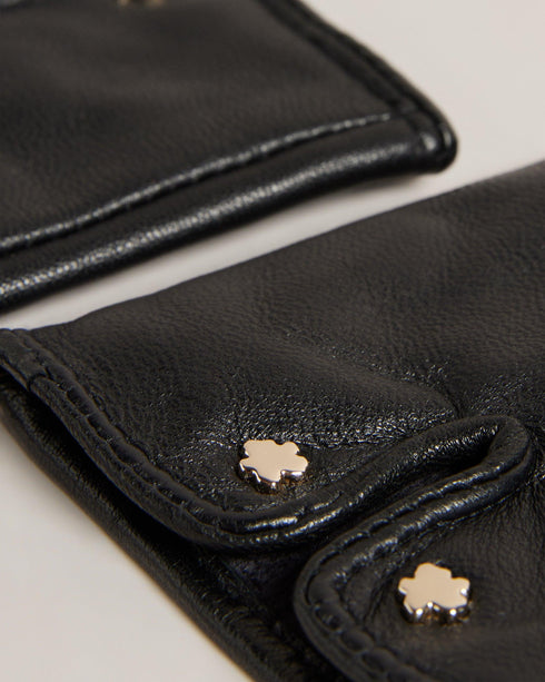 {{ product.type }} - Ted Baker London - Kosovo - ARLEO