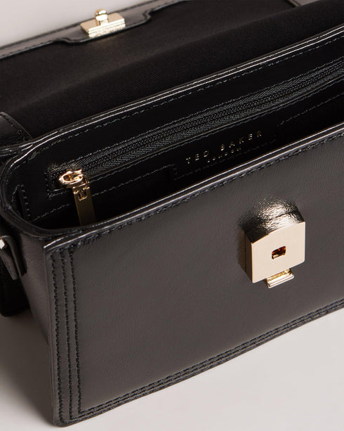 {{ product.type }} - Ted Baker London - Kosovo - LIBBE