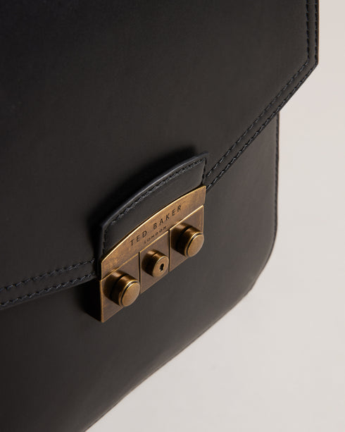 {{ product.type }} - Ted Baker London - Kosovo - KALVON