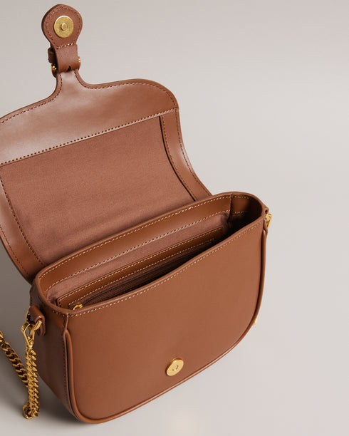 {{ product.type }} - Ted Baker London - Kosovo - ESIA