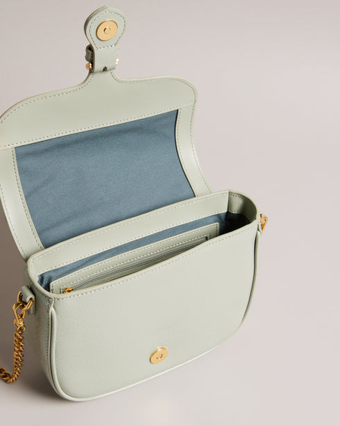 {{ product.type }} - Ted Baker London - Kosovo - ESIA