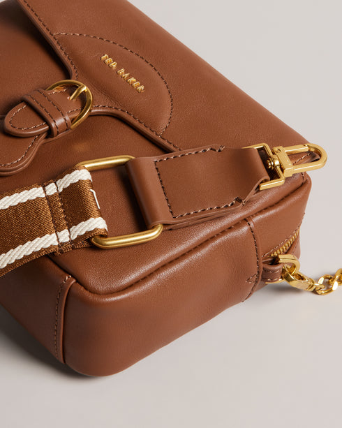 {{ product.type }} - Ted Baker London - Kosovo - ESINIA