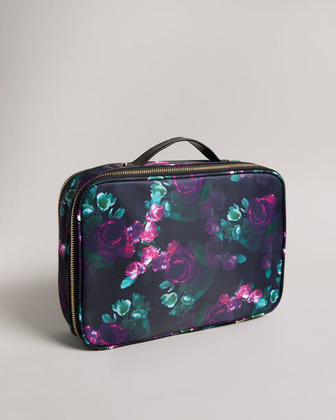 {{ product.type }} - Ted Baker London - Kosovo - BECAAII