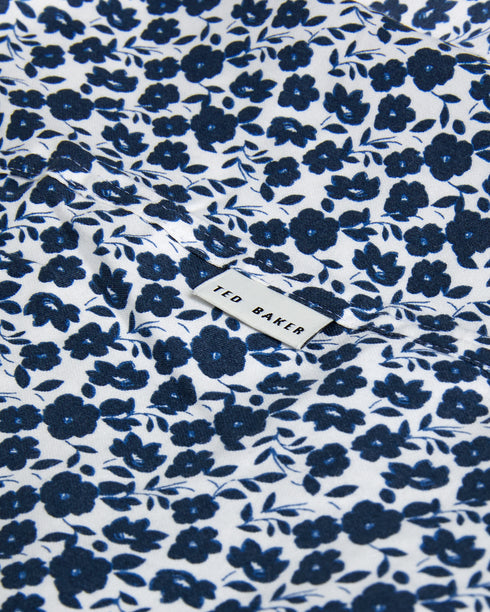 {{ product.type }} - Ted Baker London - Kosovo - CAPUA