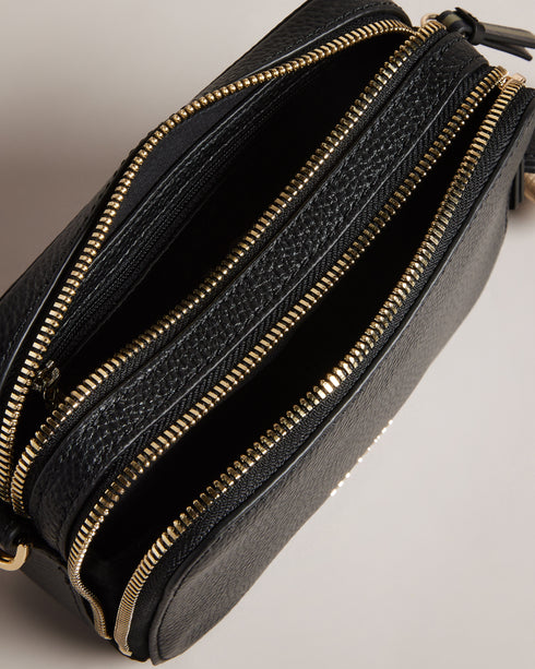 {{ product.type }} - Ted Baker London - Kosovo - STUNNA