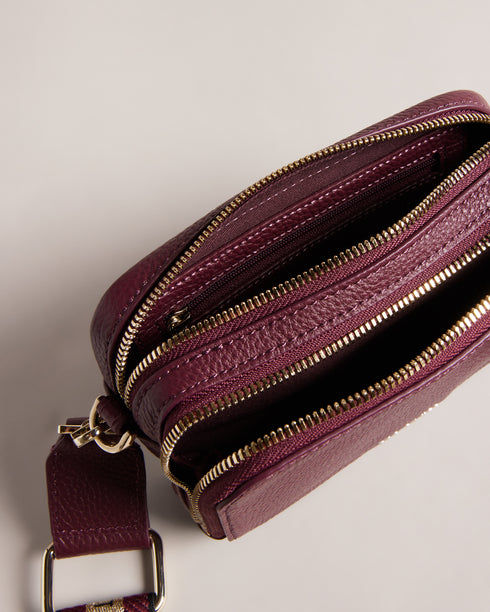 {{ product.type }} - Ted Baker London - Kosovo - STUNNA