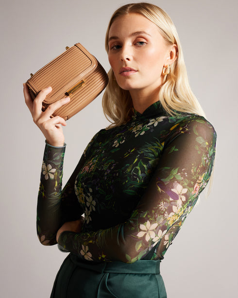 {{ product.type }} - Ted Baker London - Kosovo - PYALILY