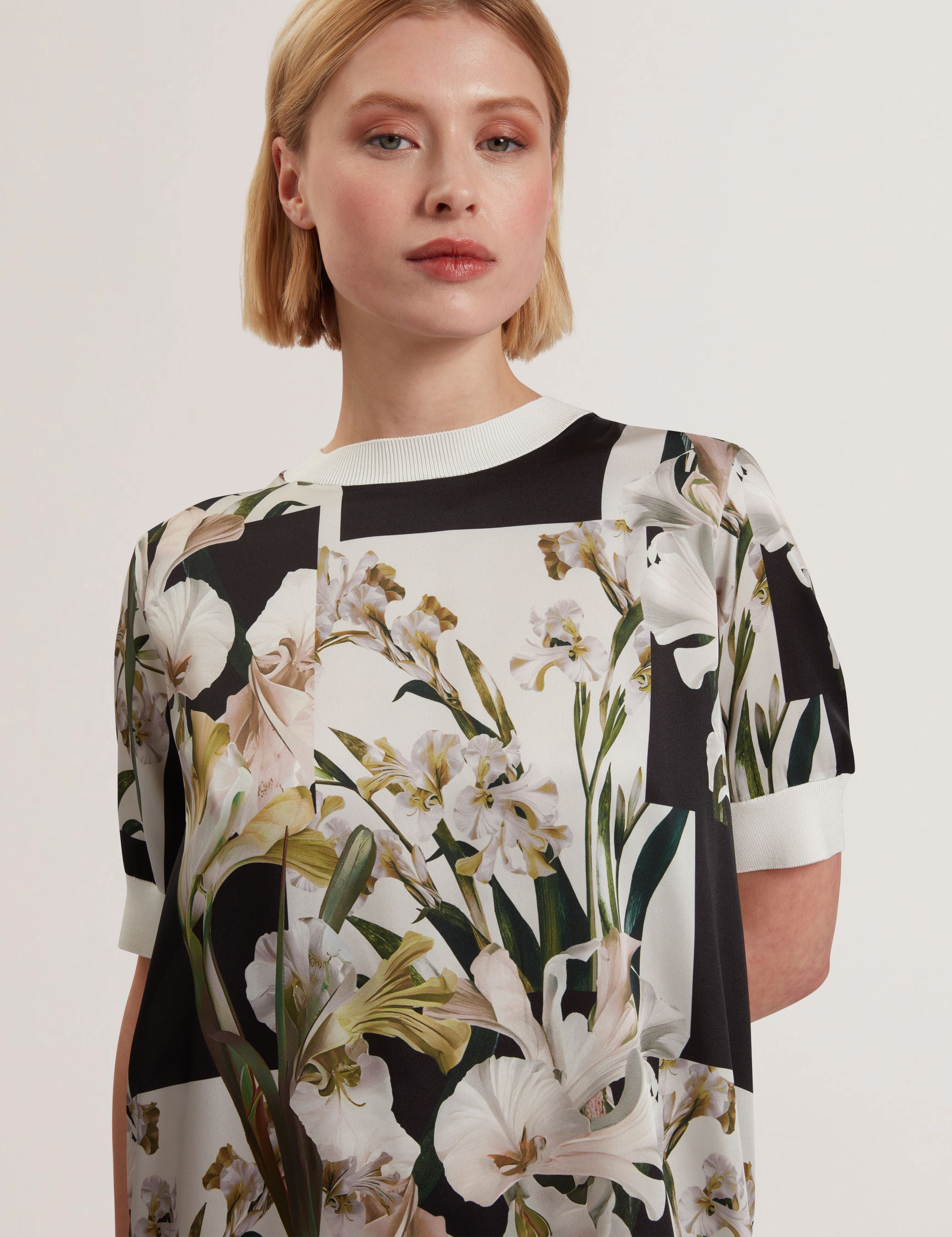 TED BAKER* Roneea フローラル Tシャツドレス Dresses - IVORY | RONEEA | Ted Baker – Ted Baker London - Kosovo