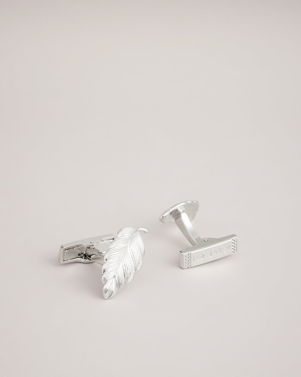 {{ product.type }} - Ted Baker London - Kosovo - ROVAN